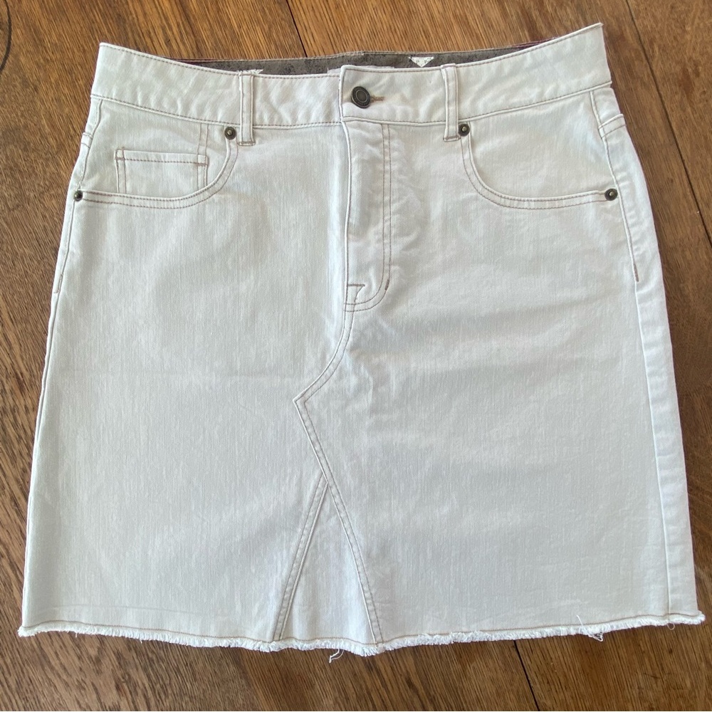 FRYE AND CO. Off White Mini Skirt